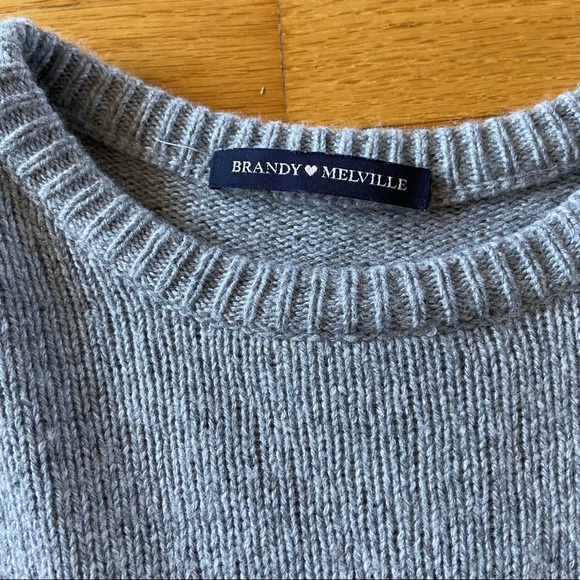 Grey Brandy Melville top - Picture 2 of 3